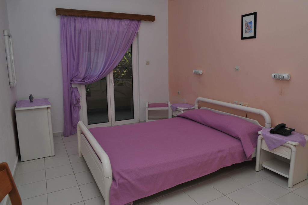 Efstathia Hotel Xirokambos  Habitación foto